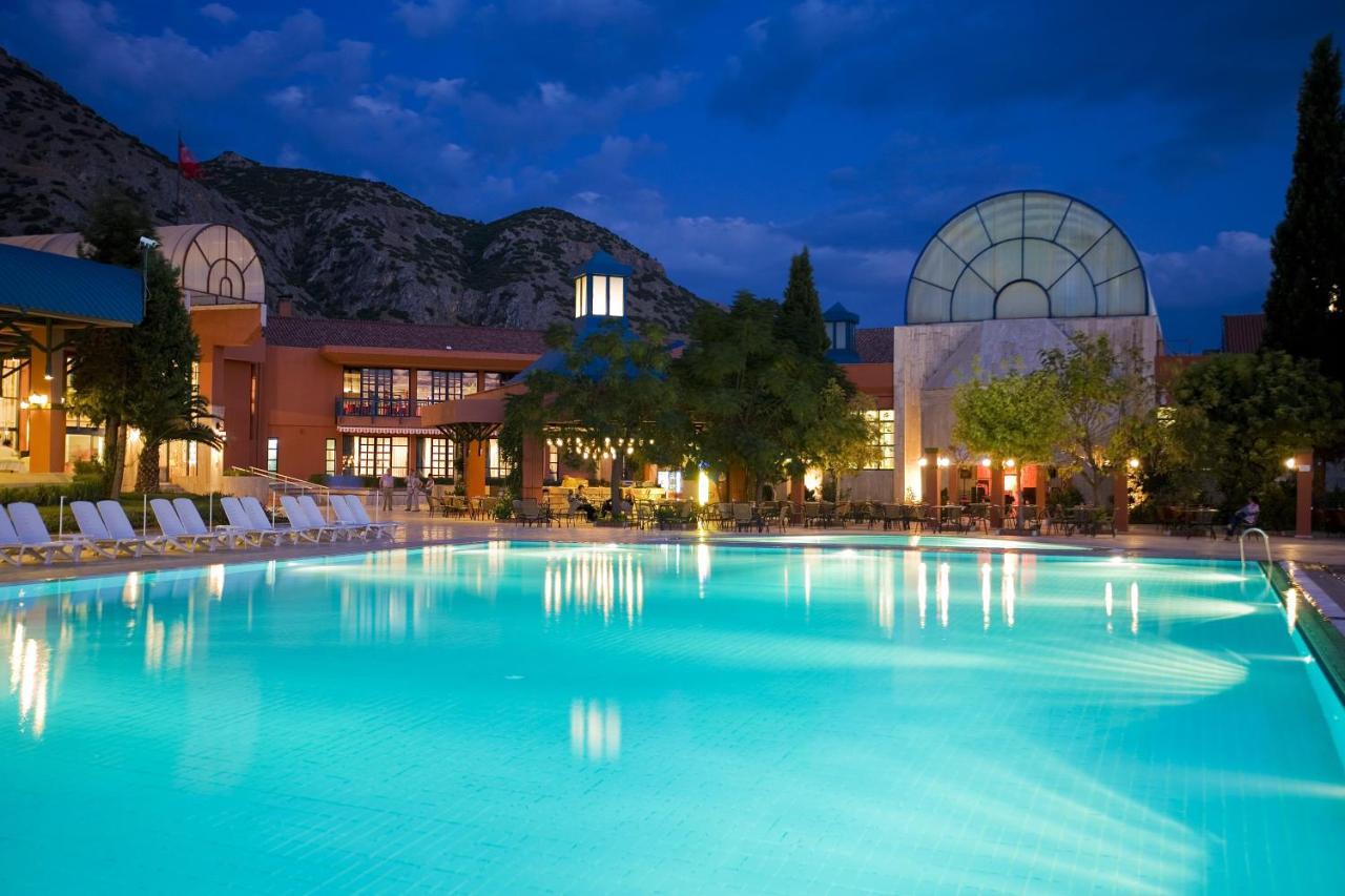Spa Hotel Colossae Thermal Karahayit  Екстер'єр фото The pool at the Red Mountain Resort
