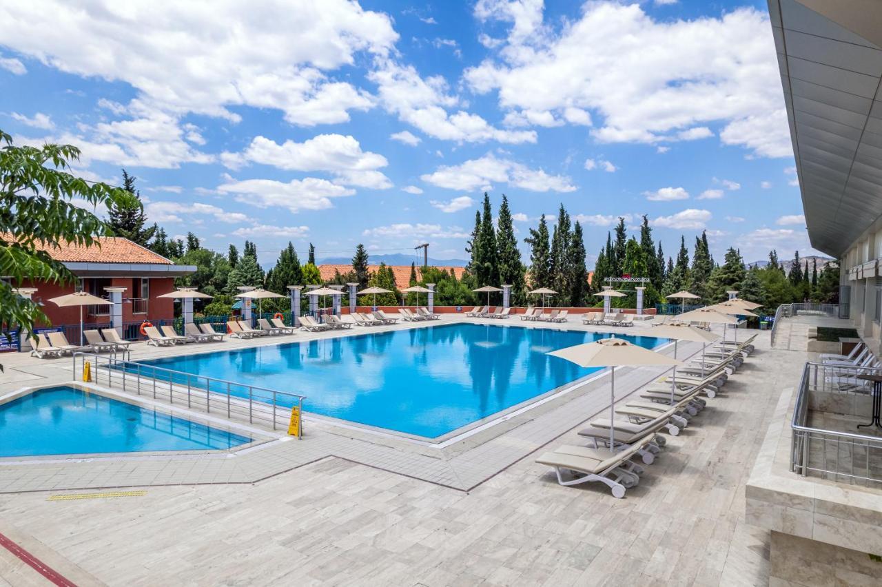 Spa Hotel Colossae Thermal Karahayit  Екстер'єр фото The pool at the Athens Olympic Aquatic Centre