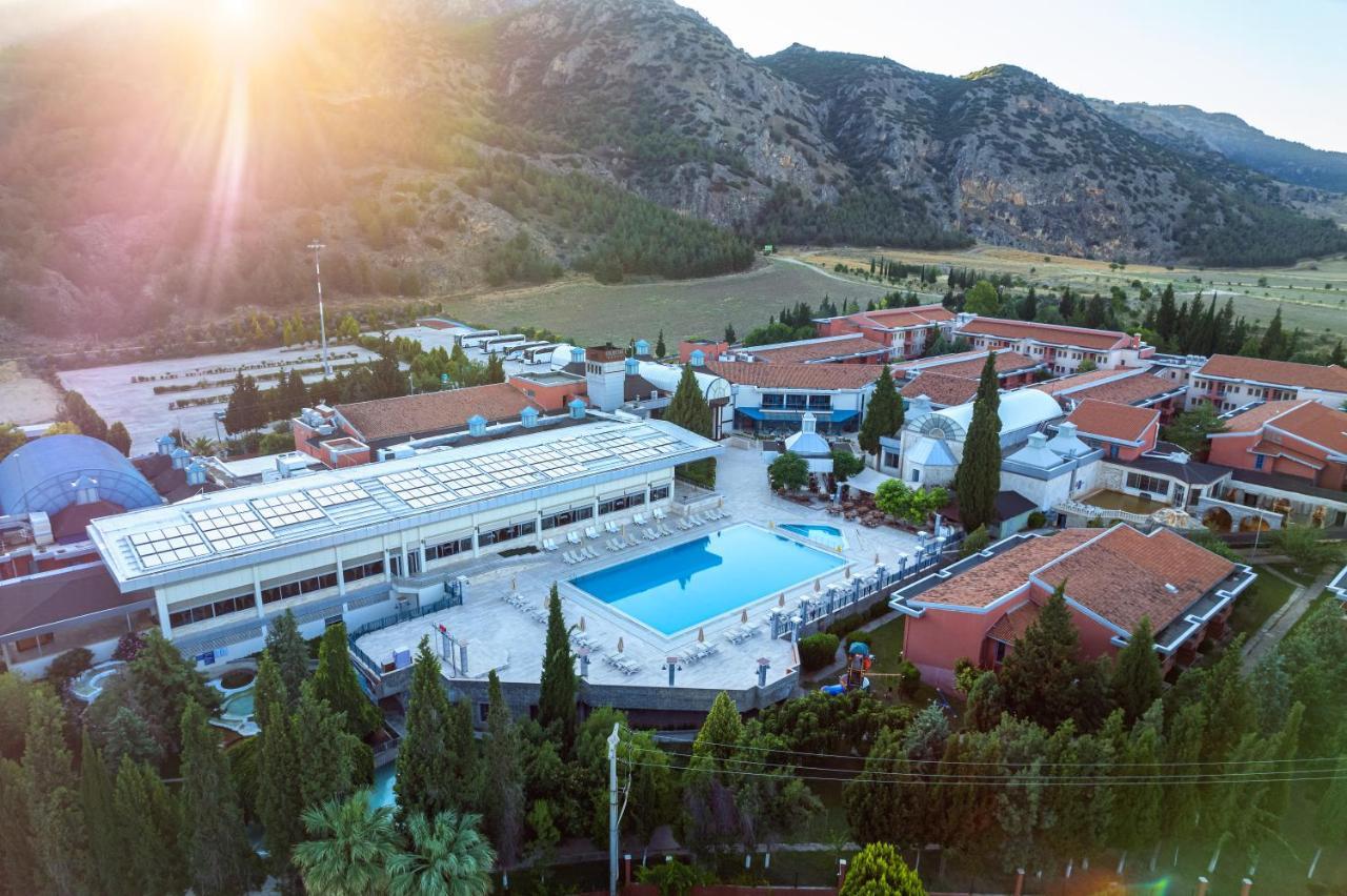 Spa Hotel Colossae Thermal Karahayit  Екстер'єр фото Aerial view of the campus