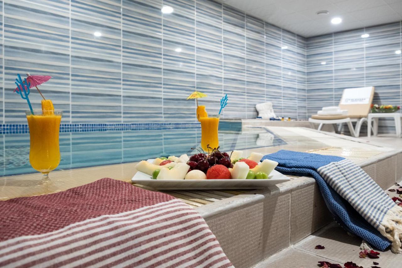 Spa Hotel Colossae Thermal Karahayit  Екстер'єр фото A spa in Turkey