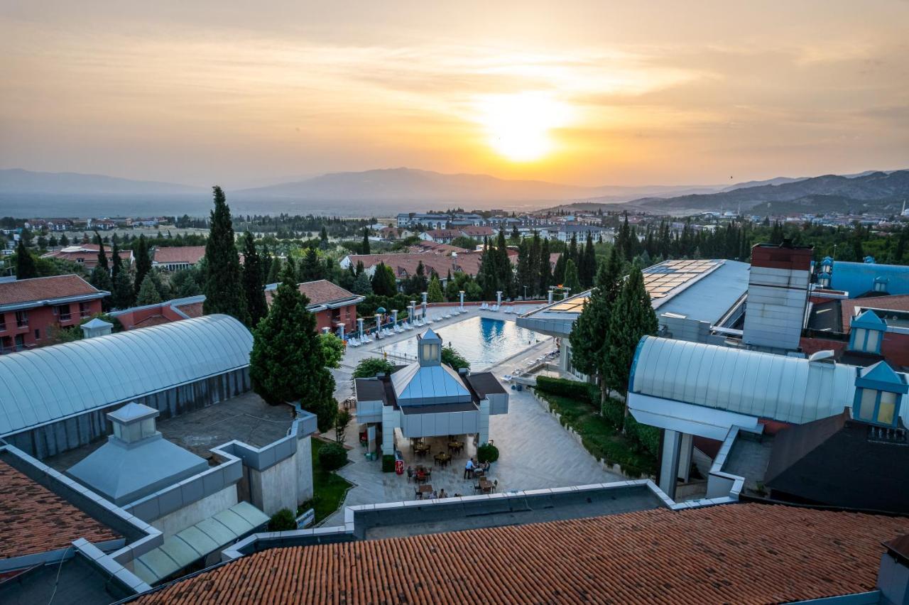 Spa Hotel Colossae Thermal Karahayit  Екстер'єр фото The University of Patras