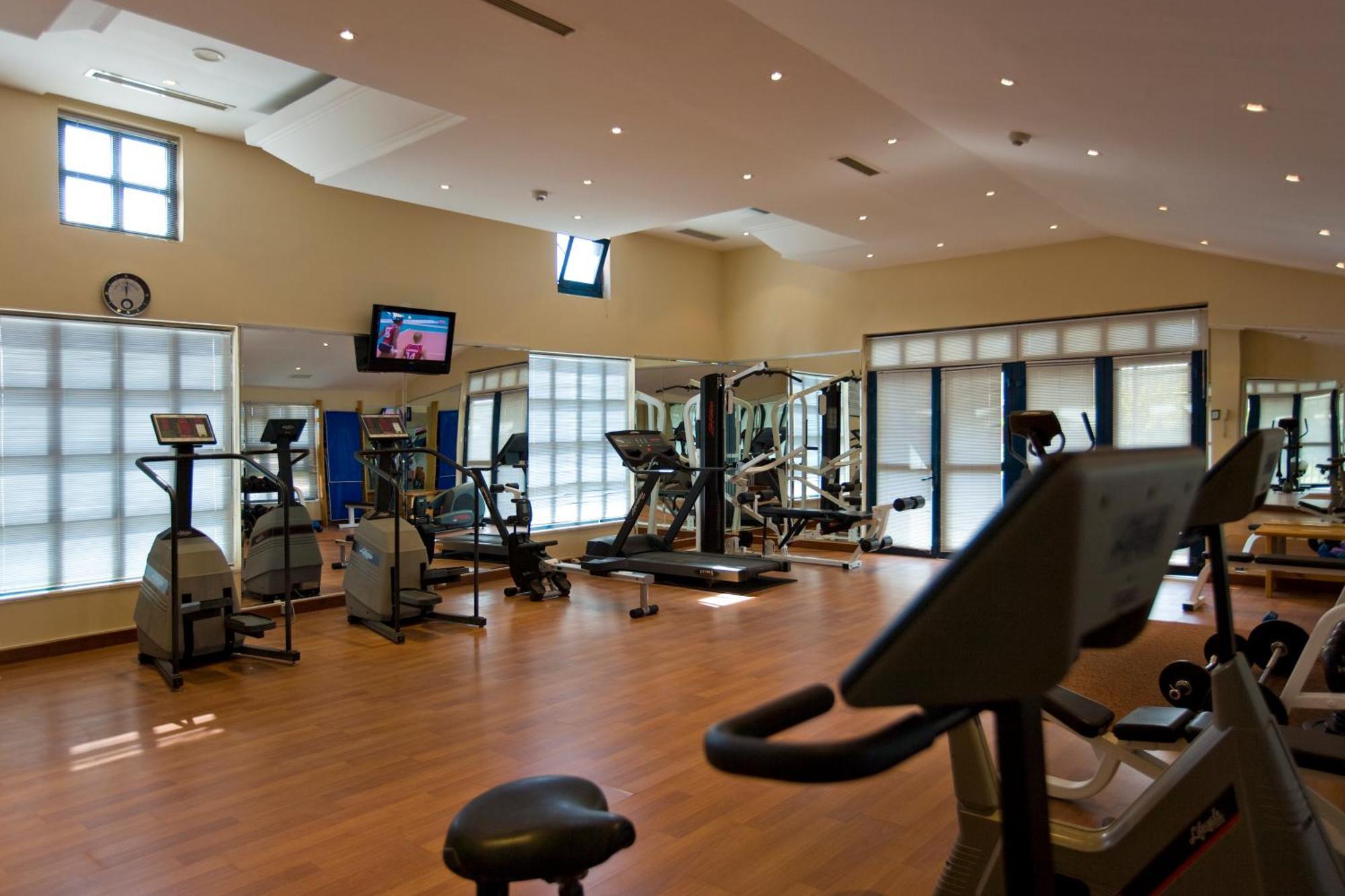 Spa Hotel Colossae Thermal Karahayit  Екстер'єр фото The gym at the hotel